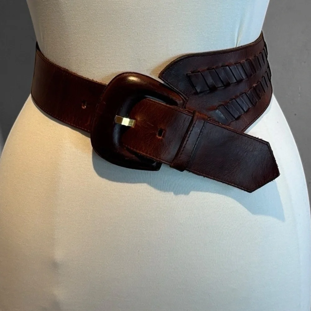 Vintage Bretton’s brown asymmetrical leather belt size small - Picture 2 of 15